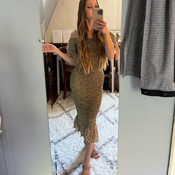 Petal & Pup Claire Shirred Bodycon Off Shoulder Midi Dress - Picture 2 of 4